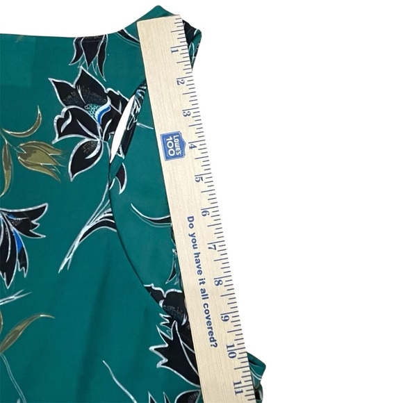 Cabi Tank Top Blouse Green & Black Zoe Falling Flowers Sheer Women’s Size Medium - Picture 10 of 10